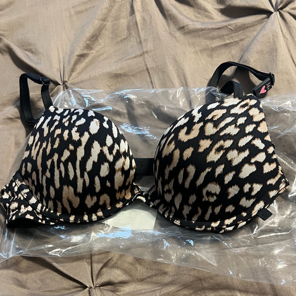 Victoria Secret Bra cheetah print